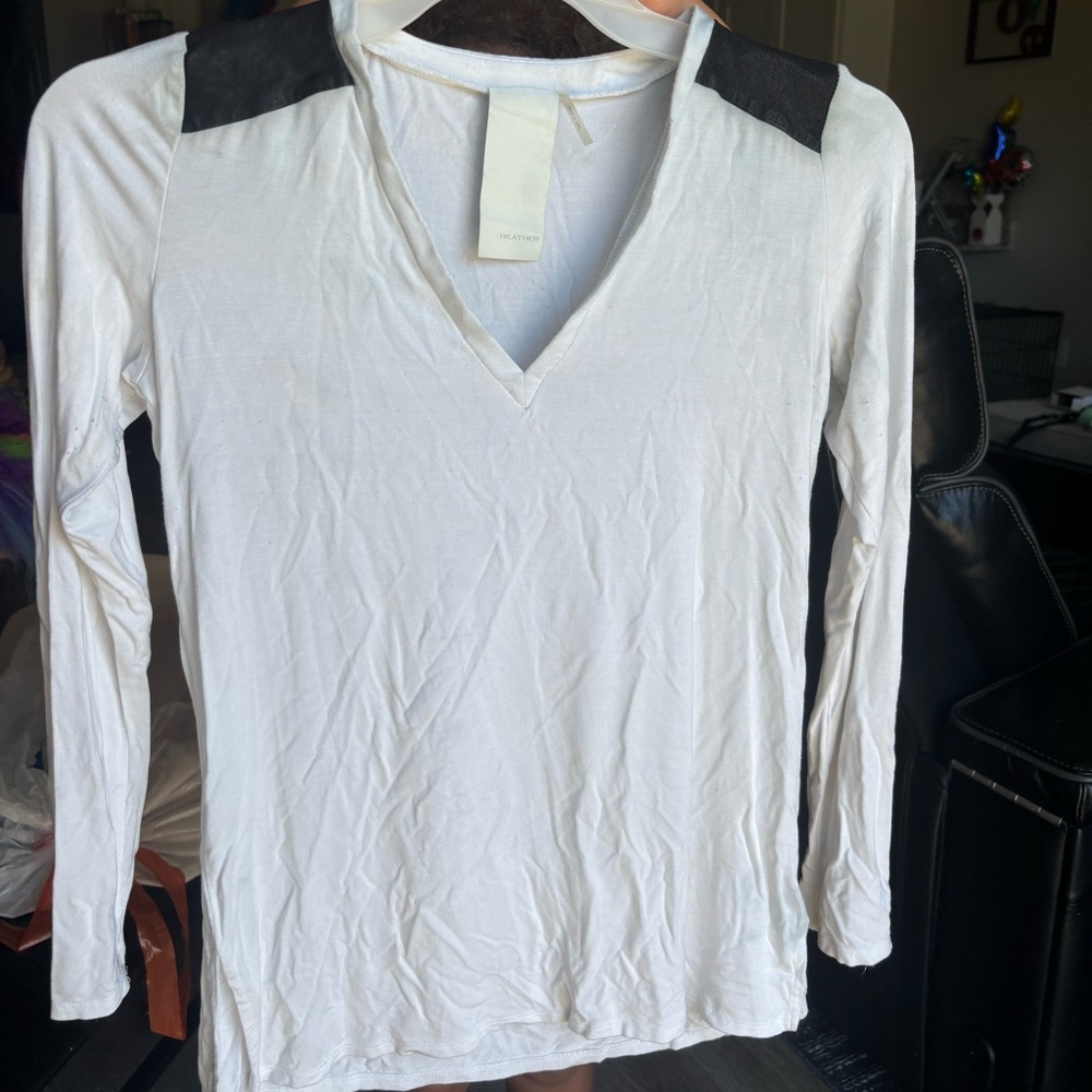 Women's White and Black V-Neck Top